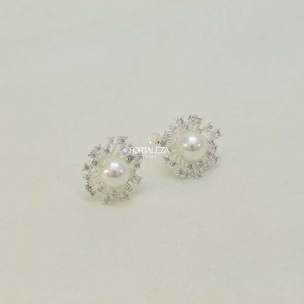 Brinco Pérola com Design em Floco de Neve Banhado a Prata