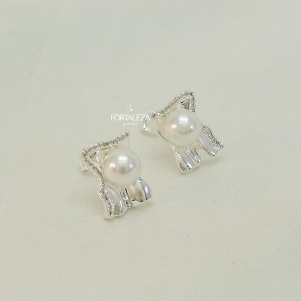 Brinco Orgânico Pérola Banhado a Prata