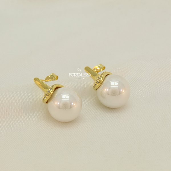 Brinco de Pérola Esmaltada Banhado a Ouro 18k