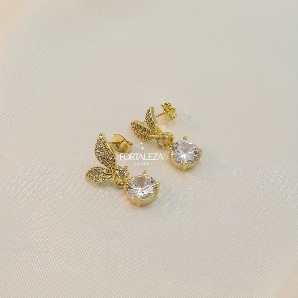 Brinco de Folhas com Detalhe de Zircônia Banhado a Ouro 18k