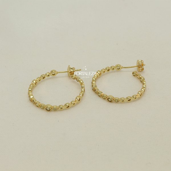 Brinco Argola com Molde Cravejado Banhado a Ouro 18k