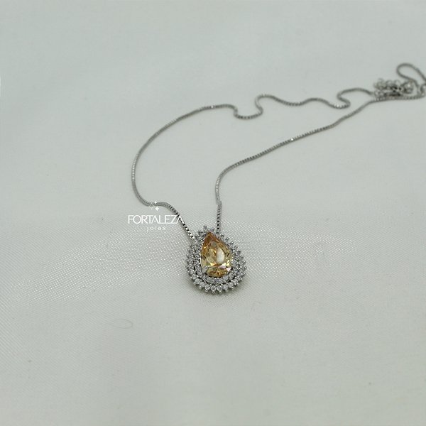 Gargantilha com Pingente Gota Cravejado com Zircônia Imperial Banhado a Ouro Branco