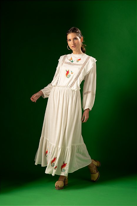 Vestido aquarelas bordado