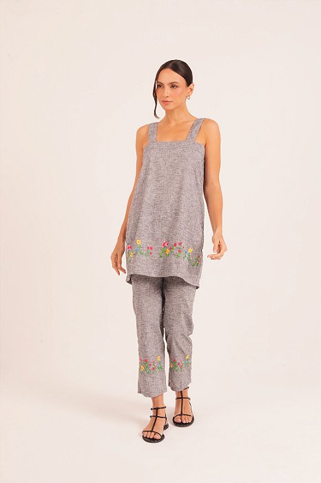Conjunto bordado Lilly