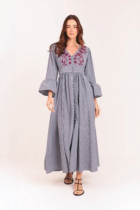 Vestido Adore mangas bordado preto
