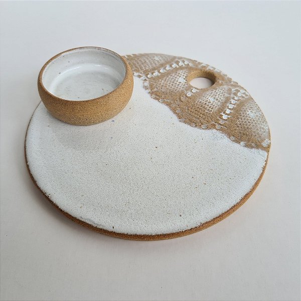 Kit tábua de frios com detalhe em renda 16cm e mini bowl temperinho 20ml