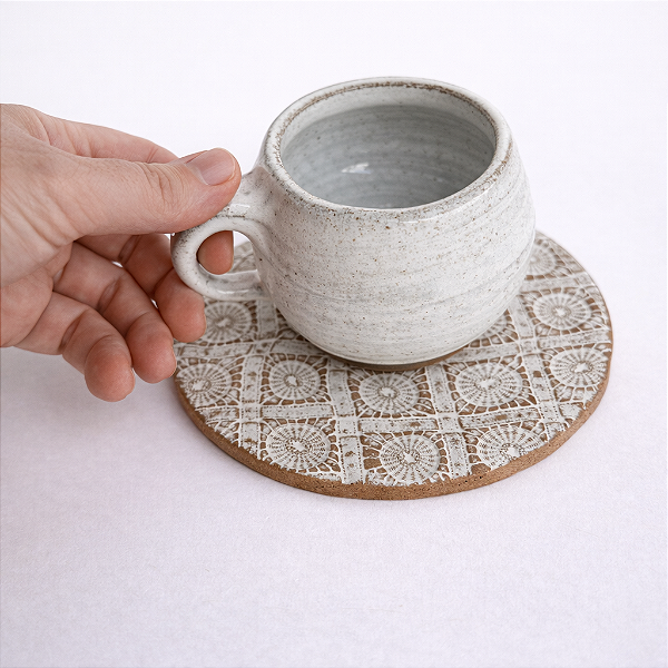 Xícara branca 100ml com pires em renda renascença