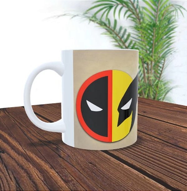 CANECA: DEADPOOL & WOLVERINE - LOGO (BEGE)