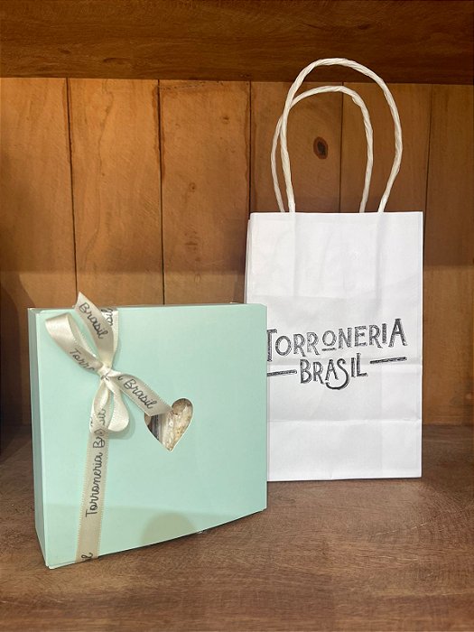 Caixa Personalizada Azul Com 4 Torrones de 50g
