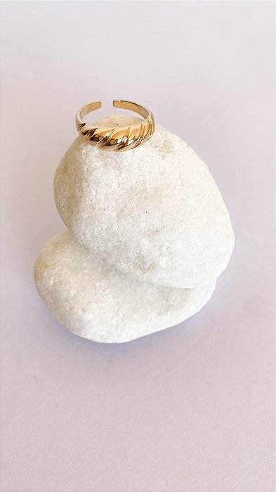 Anel Lia - croissant ajustável Banho Ouro 18k
