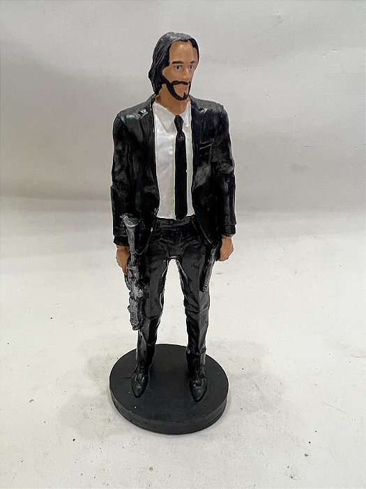 BONECO DE RESINA JOHN WICK 16 CM