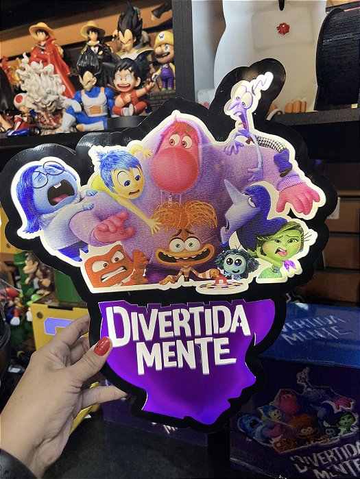 Luminária Divertidamente de parede