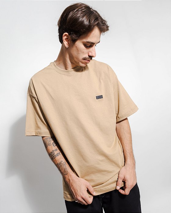Camiseta Oversized caramelo