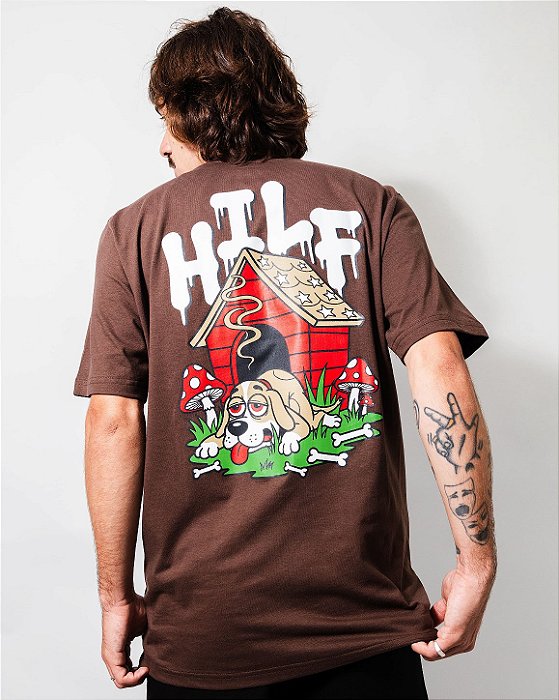 Camiseta Hilf Dog (Marrom)