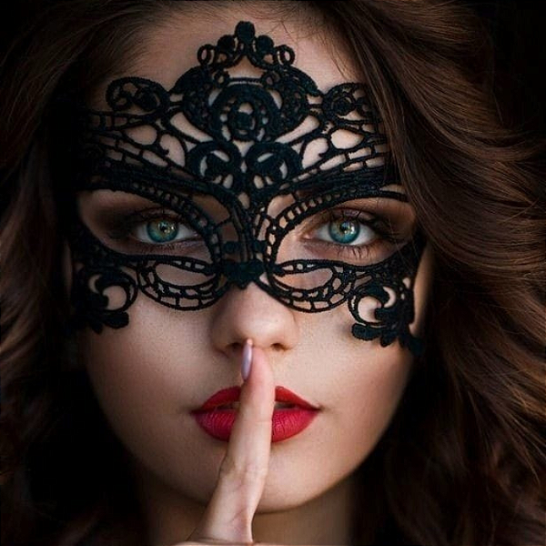 Máscara Erótica em Renda