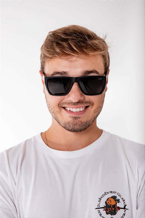 ÓCULOS DE SOL MASCULINO PRETO