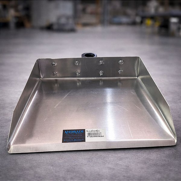 Pá de alumínio média com cabo e manopla. Cod 880