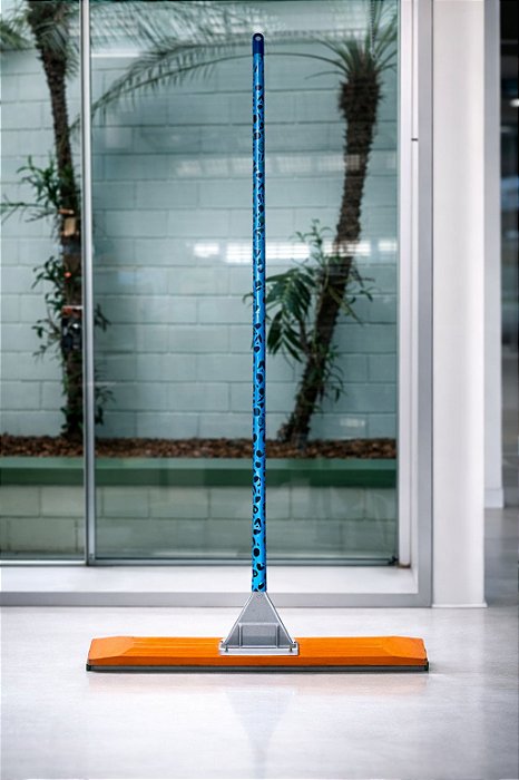 Rodo de Madeira 60cm Envernizado. TRCOMERCIAL. Cod. 00000264