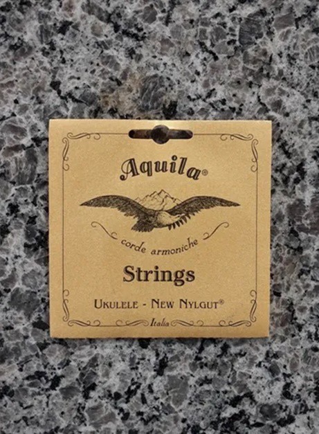 jogo de cordas Aquila Low G para Ukuleles Concerts