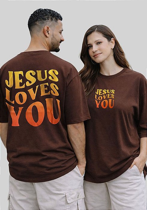 OVERSIZED - JESUS LOVES YOU - COR MARROM