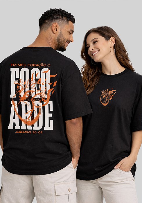OVERSIZED - EM MEU CORAÇÃO O FOGO ARDE - COR PRETO