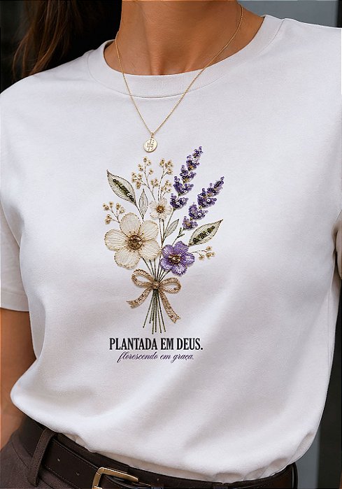 T-SHIRT FEMININA - PLANTADA EM DEUS - COR MARFIM