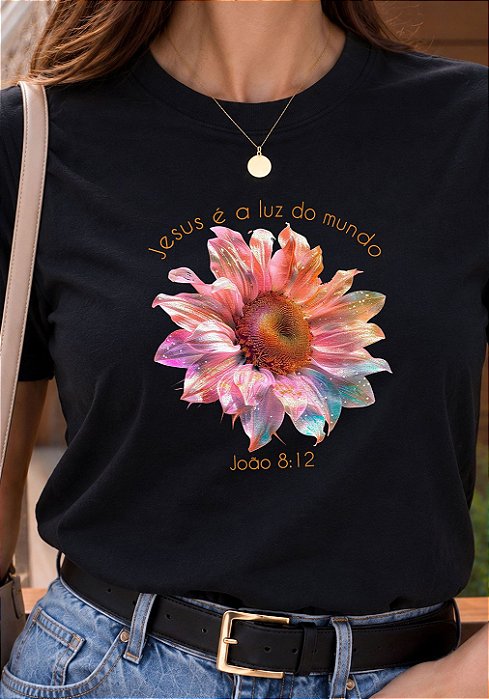 T-SHIRT FEMININA - FLOR JESUS É A LUZ DO MUNDO - COR PRETO