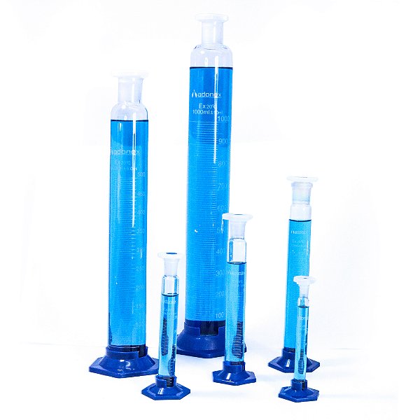 Proveta Graduada de Vidro Borosilicato 3.3, Com Base Hexagonal Polipropileno e Tampa Plástica