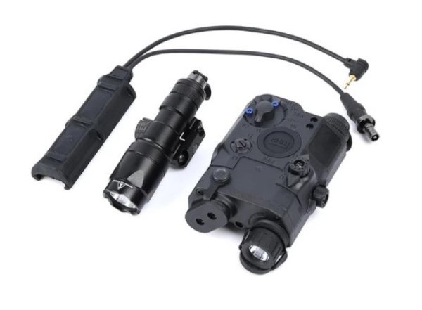 WADSN PEQ LA5C GREEN LASER WITH M300A SCOUT LIGHT DUAL CONTROLER BLACK