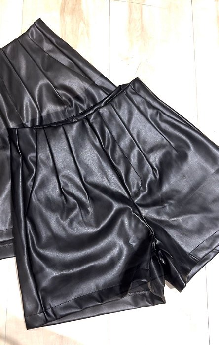 Short Isadora