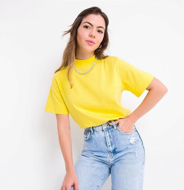 Camiseta Tee Gola Alta Lisa Amarelo Shine - RK Moda Feminina
