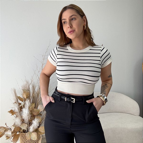 Blusa cropped listrada Nani