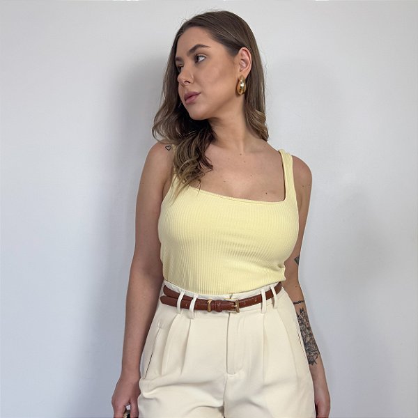 Regata cropped decote quadrado canelada basic