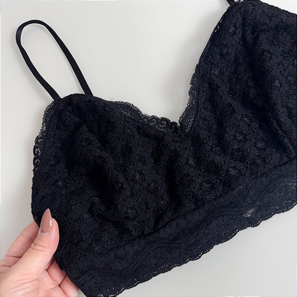 Top com renda Tassia