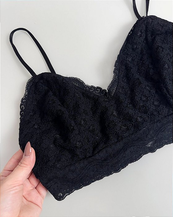 Top com renda Tassia