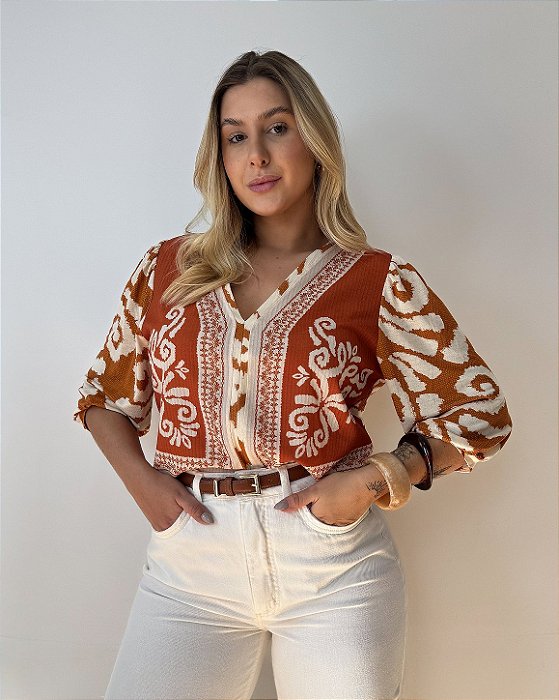 Blusa Bata Decote V com Mangas Ingrid