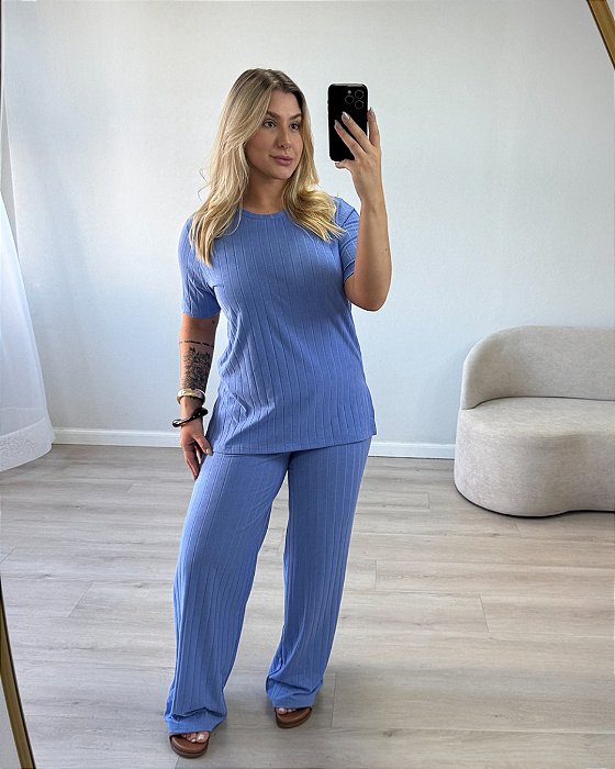 Conjunto Em Malha De Blusa E Calça Tania