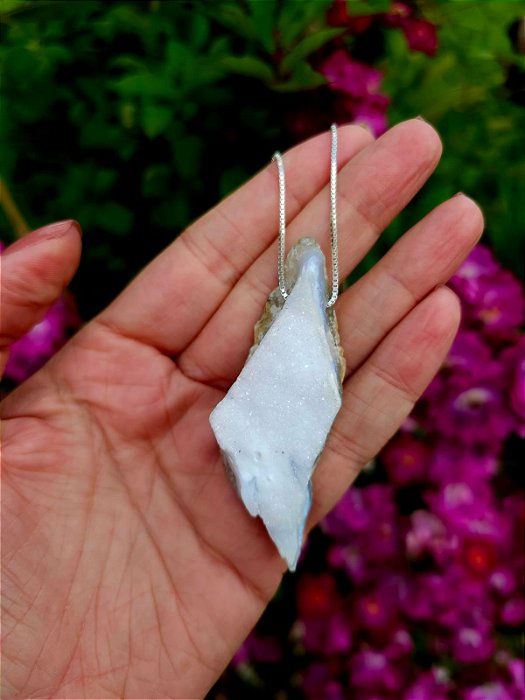 Colar Ágata Blue Lace coberta de Cristais