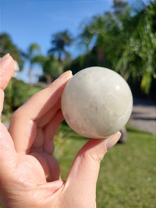 Esfera de Quartzo Enxofre com Geodo