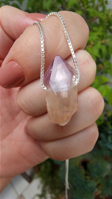 Colar Médio Ísis Casaco dos Sonhos