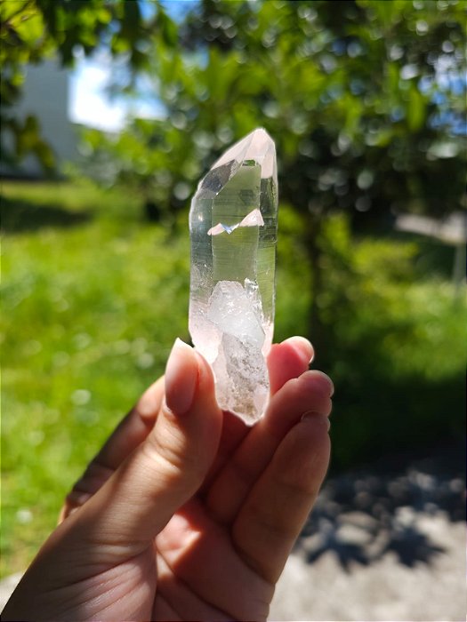 Quartzo Translúcido com Códigos Lemurianos