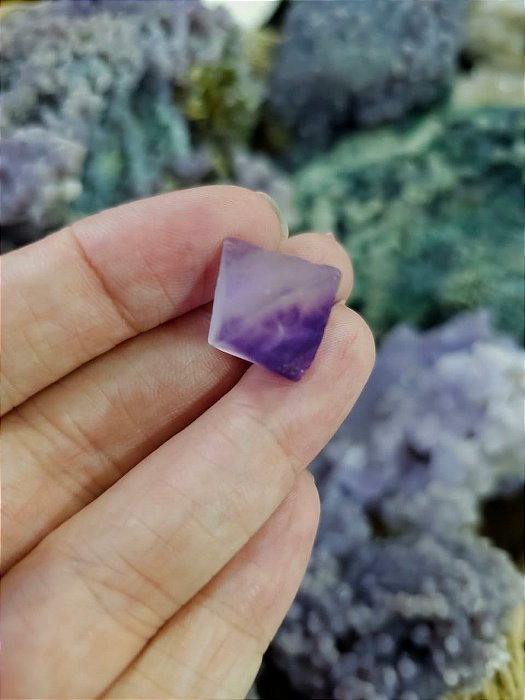 Fluorita Octaedro Roxa