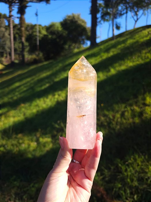 Quartzo Rosa com Golden Healer Extra