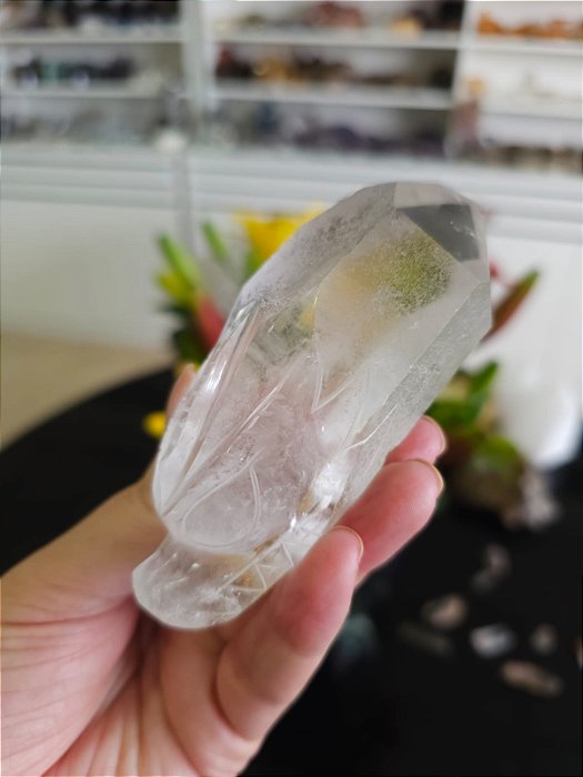 Dragão esculpido em pontas de Quartzo Translúcido