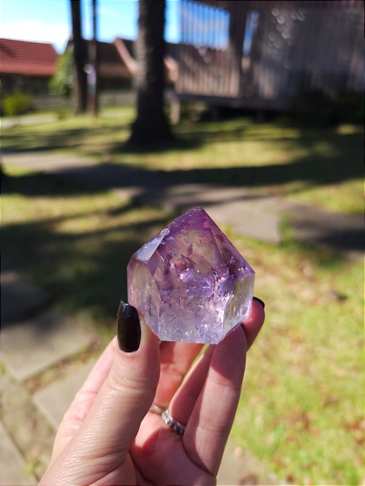 Ametista Lapidada com Quartzo Translúcido