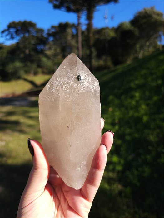 Quartzo com Turmalina Verde