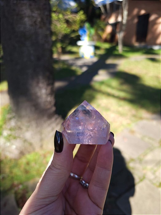 Ametista com Quartzo Translúcido e Golden Healer Lapidada