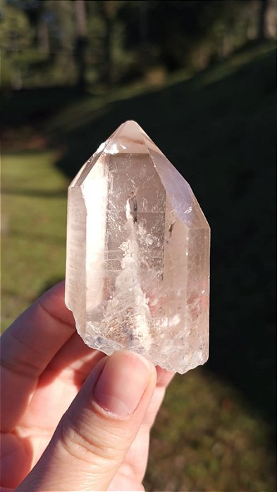 Quartzo com Inclusão de Lodolita em Espiral