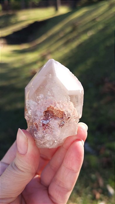 Quartzo com Inclusão de Lodolita em Espiral