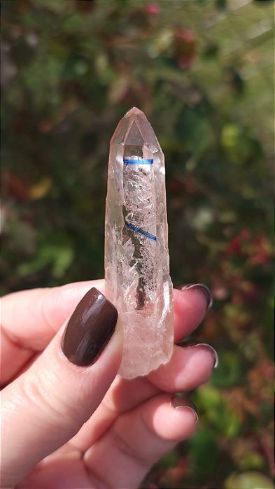 Lemuriano com Água e Minerais Flutuantes